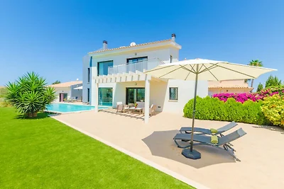 La Primera - Villa Con Piscina Privada En Sa...