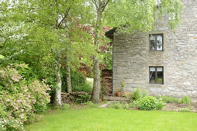 Schönes Ferienhaus am See in Freyneux