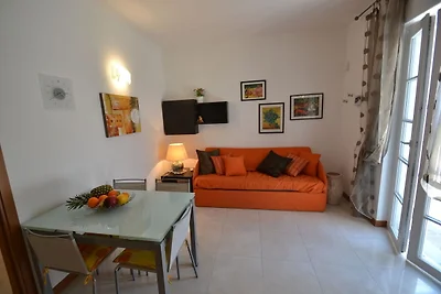 Wohnung Finale Ligure nahe Ondina Strand
