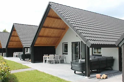 Schönes Ferienhaus mit Terrasse