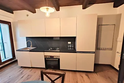 Ferienwohnung mit Pool, nur wenige Minuten vo...