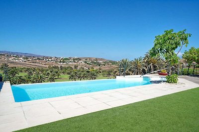 Villa di lusso alle Isole Canarie con piscina