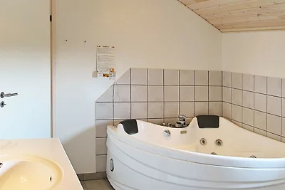 8 Personen Ferienhaus in Væggerløse-By Traum
