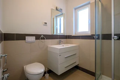 Grazioso appartamento a Banjole con piscina