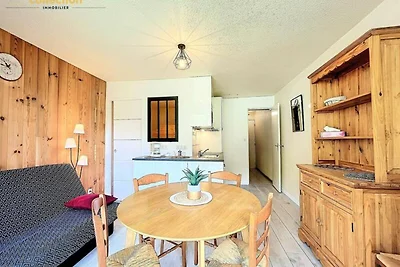 PIACEVOLE MONOLOCALE CON ALCOVA PER 5 PERSONE