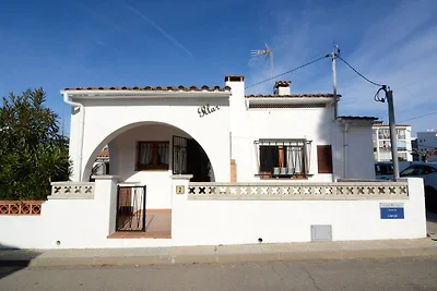 Ferienhaus für vier Personen mit Terrasse