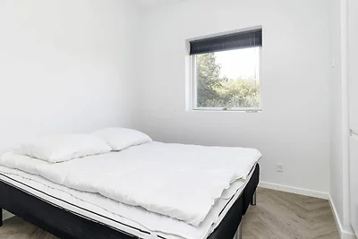 12 Personen Ferienhaus in Væggerløse-By Traum