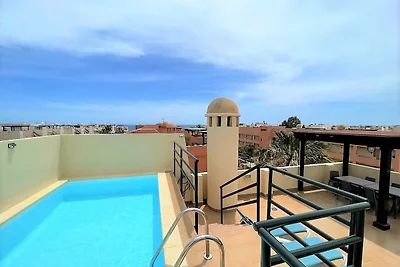 Penthouse-Wohnung mit Blick in Strandnähe
