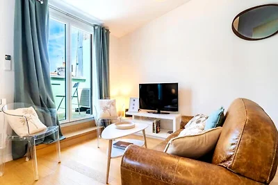 Helle zentrale Wohnung mit Terrasse