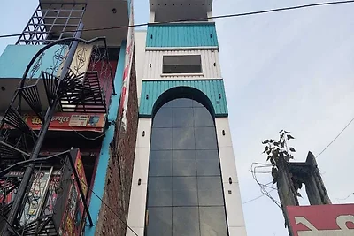 Residenza Bairhana Road Prayagraj