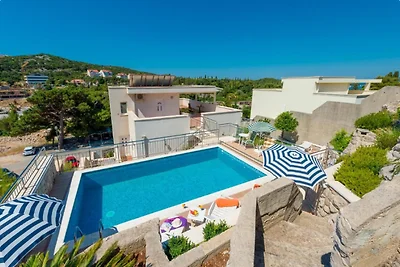 Villa Borna Apartments - Deluxe Two Bedroom A...