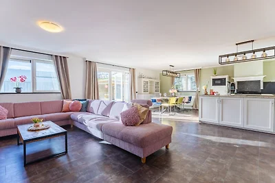 Gemütliches Haus mit umzäuntem Garten