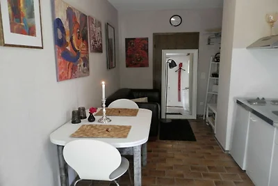 Vakantieappartement in Konz met zwembad