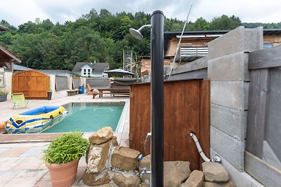 Moderna casa vacanze a Pinsdorf con giardino