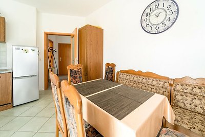 Ferienwohnung In Petersberg mit Garten