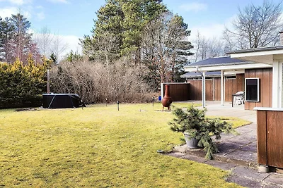 4 Sterne Ferienhaus in Hals