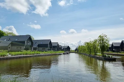 Watervilla in Balk bij Slotermeer