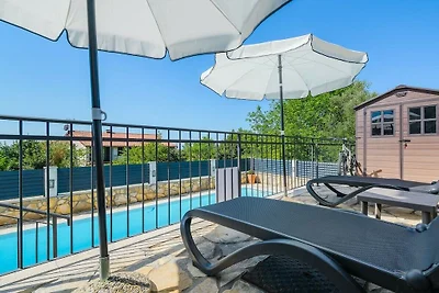 Villa mit 1 Schlafzimmer