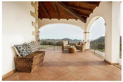 Villa in Castiadas mit Schwimmbecken