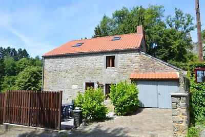 Uriges Ferienhaus in Falaën