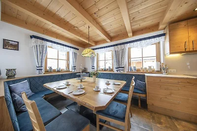Deluxe chalet met pool in Königsliten