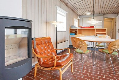 Modernes Ferienhaus in Jütland mit Terrasse