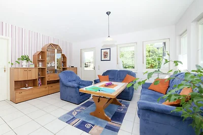 Ferienwohnung in Densberg mit Terrasse
