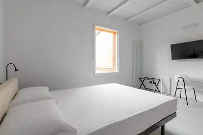 Capo di Lucca 10 - White Daisy Apartment