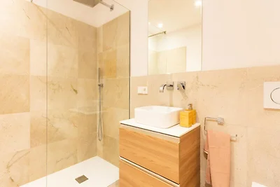 Villa in Manresa met toegang tot het strand