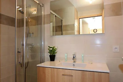 Appartamento nelle Alpi con vista sulle piste...