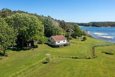 Ferienhaus am Meer mit Balkon und Grill