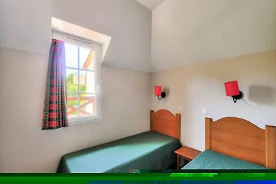 Wohnung am See mit Pool in Frankreich