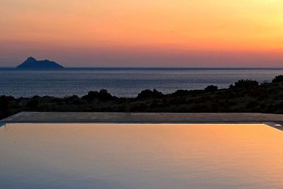 Villa Komos aan het strand