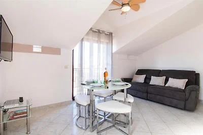 Apartments Franica with Heated Pool and Hot-T...