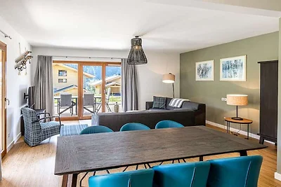 Chalet in den Alpen mit Bergblick