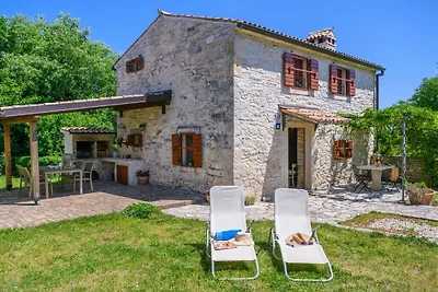 Ferienhaus in Rakalj mit Schwimmbecken