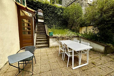 Französische Basis: Spa, Garten & Grill