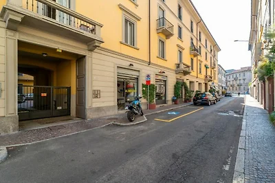 Modern Apartment in Via Carloni
