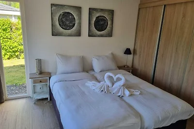 Chalet vlakbij de golfbaan op vakantiepark