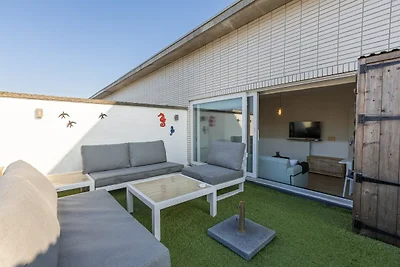 Renoviertes Studio mit Dachterrasse in...