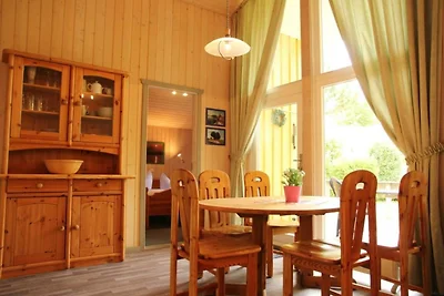 Ferienhaus mit Sauna im Ferienpark Mirow