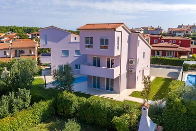 Grazioso appartamento a Banjole con piscina