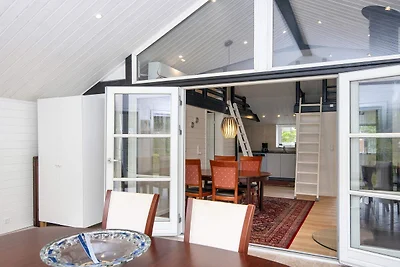 Verzaubertes Ferienhaus mit Whirlpool-By...