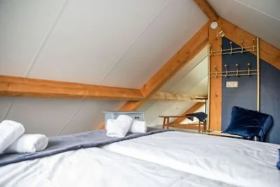Moderno cottage immerso nella natura