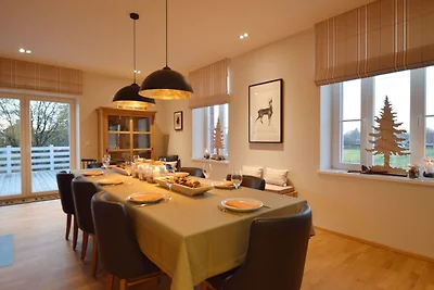 Geräumiges Ferienhaus in Sourbrodt mit Sauna