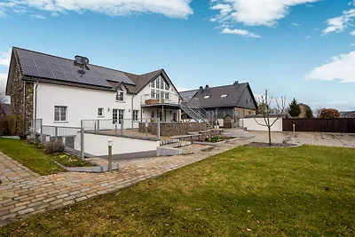 Grazioso cottage a Waimes vicino a...