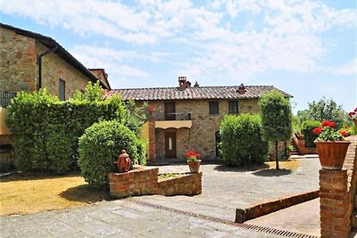 Schönes Ferienhaus in Gambassi Terme mit Pool