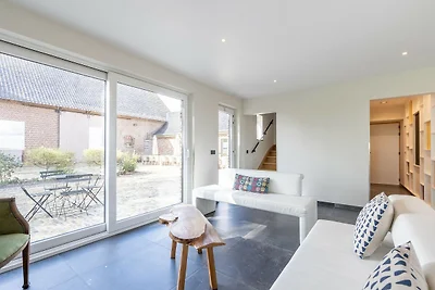 Ferienhaus mit Teich in Poperinge