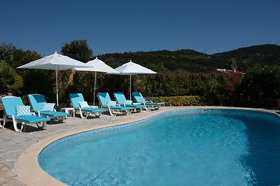 Wunderschöne Villa mit privatem Pool in Les I...