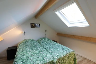Chalet in Friesland mit Terrasse